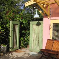 Ray Newkirk General Contractor: Bamboo redwood gate