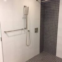Ray Newkirk General Contractor: CONTEMPORARY CURBLESS SHOWER